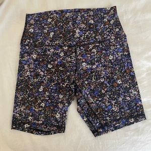 Lululemon Align HR 8” Short